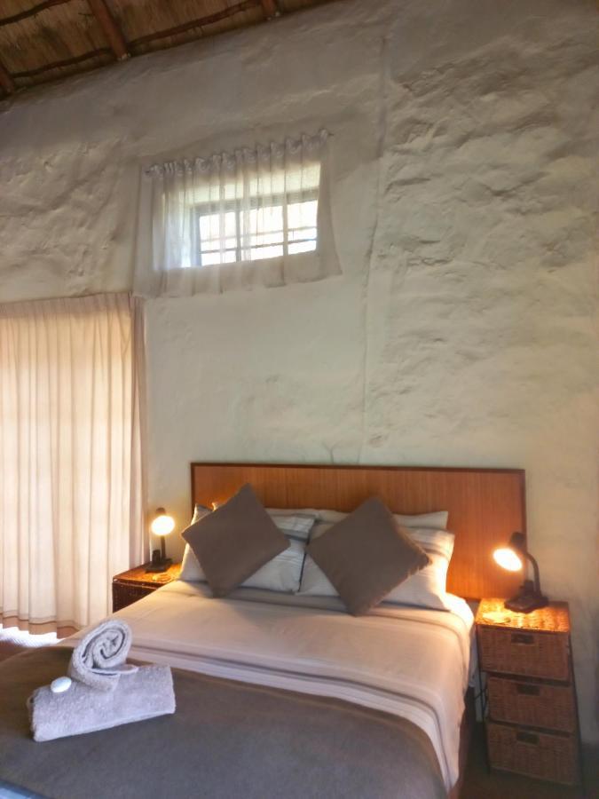 Brentwood Lodge Deneysville エクステリア 写真