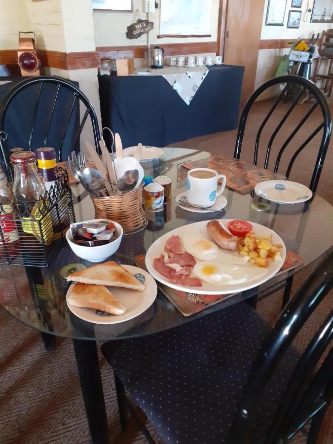 Brentwood Lodge Deneysville エクステリア 写真